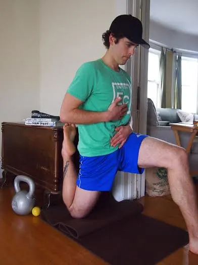 hip mobility exercise couch stretch
